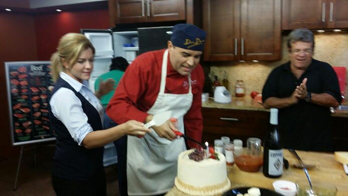 Don Davis celebra su cumpleaños en Mira TV