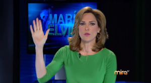 María Elvira Salazar durante la emisión de su programa en Mira TV