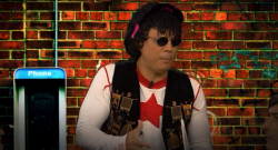 Cristinito Hernández ahora como camarero