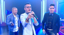 Grupo Treo interpreta "Pegado a tu boca" en Mira TV