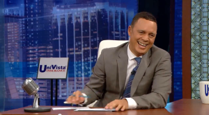 Alexis Valdés durante su programa en Mira TV