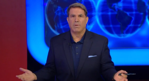 Rick Sánchez durante la emisión de su programa en Mira TV