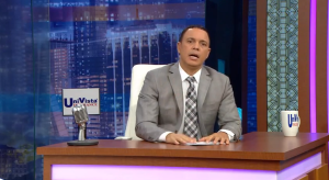 Alexis Valdés durante la presentación de su programa en Mira TV