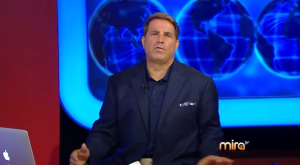 "Rick Sánchez" se emite de lunes a viernes a las 10pm en Mira TV.