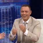 Alexis Valdés presenta su programa de lunes a viernes en Mira TV.