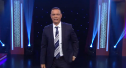 Alexis Valdés durante su monólogo en Mira TV.