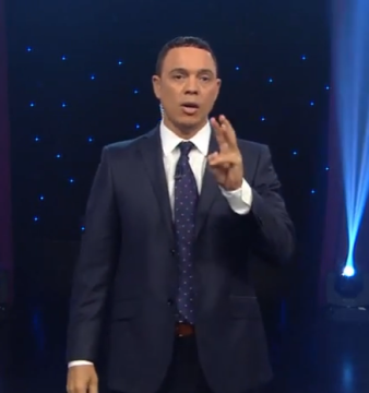 "El show de Alexis Valdés" se emite de lunes a viernes a las 9pm en Mira TV.