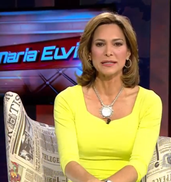 María Elvira Salazar durante la emisión de su programa en Mira TV.