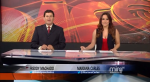 Freddy Machado y Mariana Carlés durante la emisión de "Noticias 18" en Mira TV.